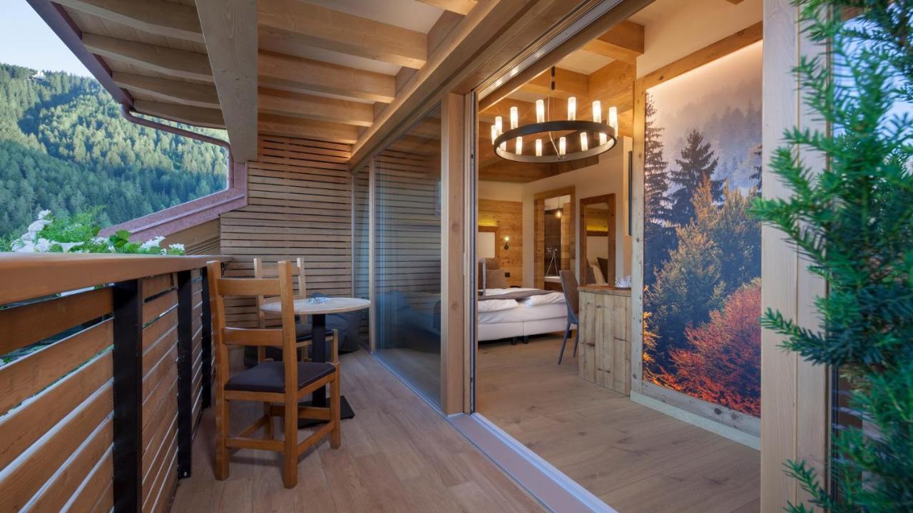 Boutique Hotel E Chalets Salvadori Mezzana  Esterno foto