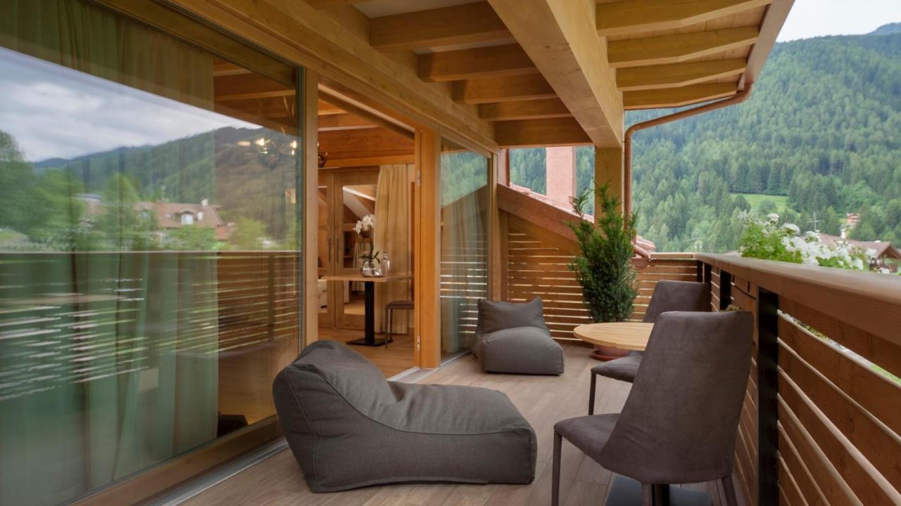Boutique Hotel E Chalets Salvadori Mezzana  Esterno foto