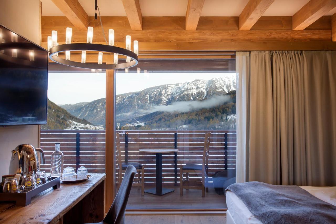 Boutique Hotel E Chalets Salvadori Mezzana  Esterno foto