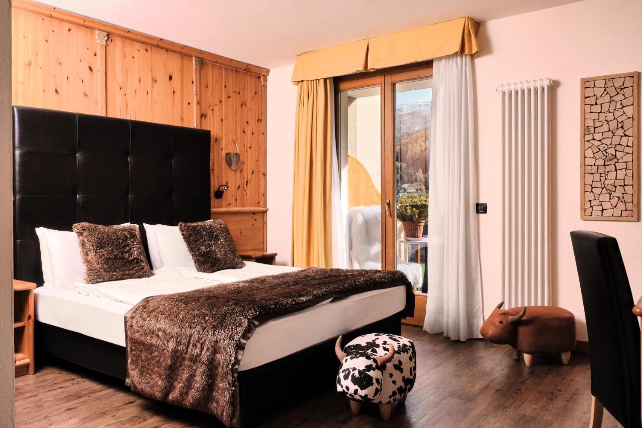 Boutique Hotel E Chalets Salvadori Mezzana  Camera foto