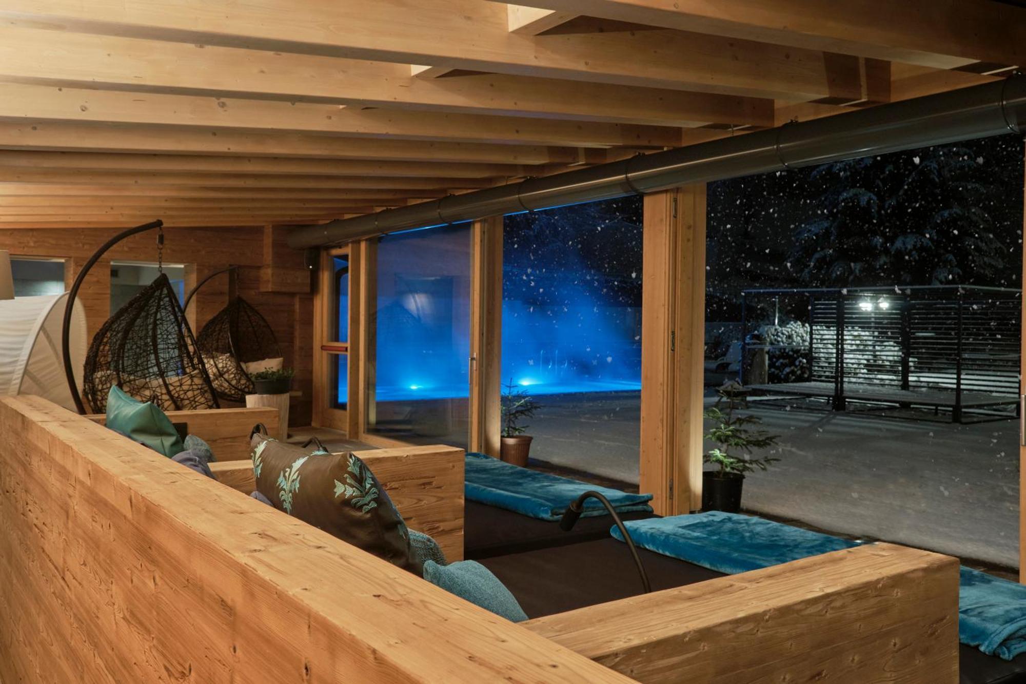 Boutique Hotel E Chalets Salvadori Mezzana  Esterno foto