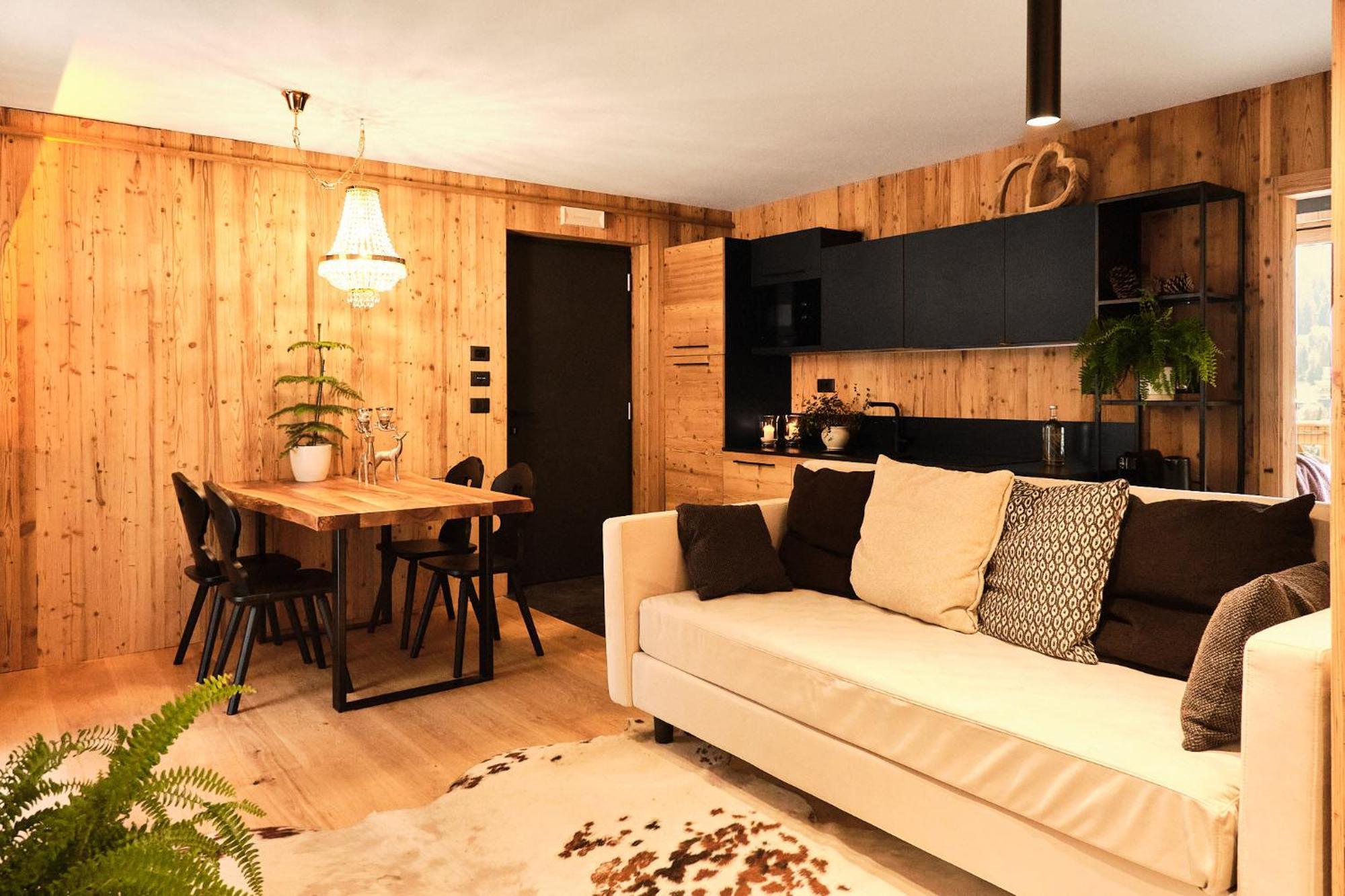 Boutique Hotel E Chalets Salvadori Mezzana  Esterno foto