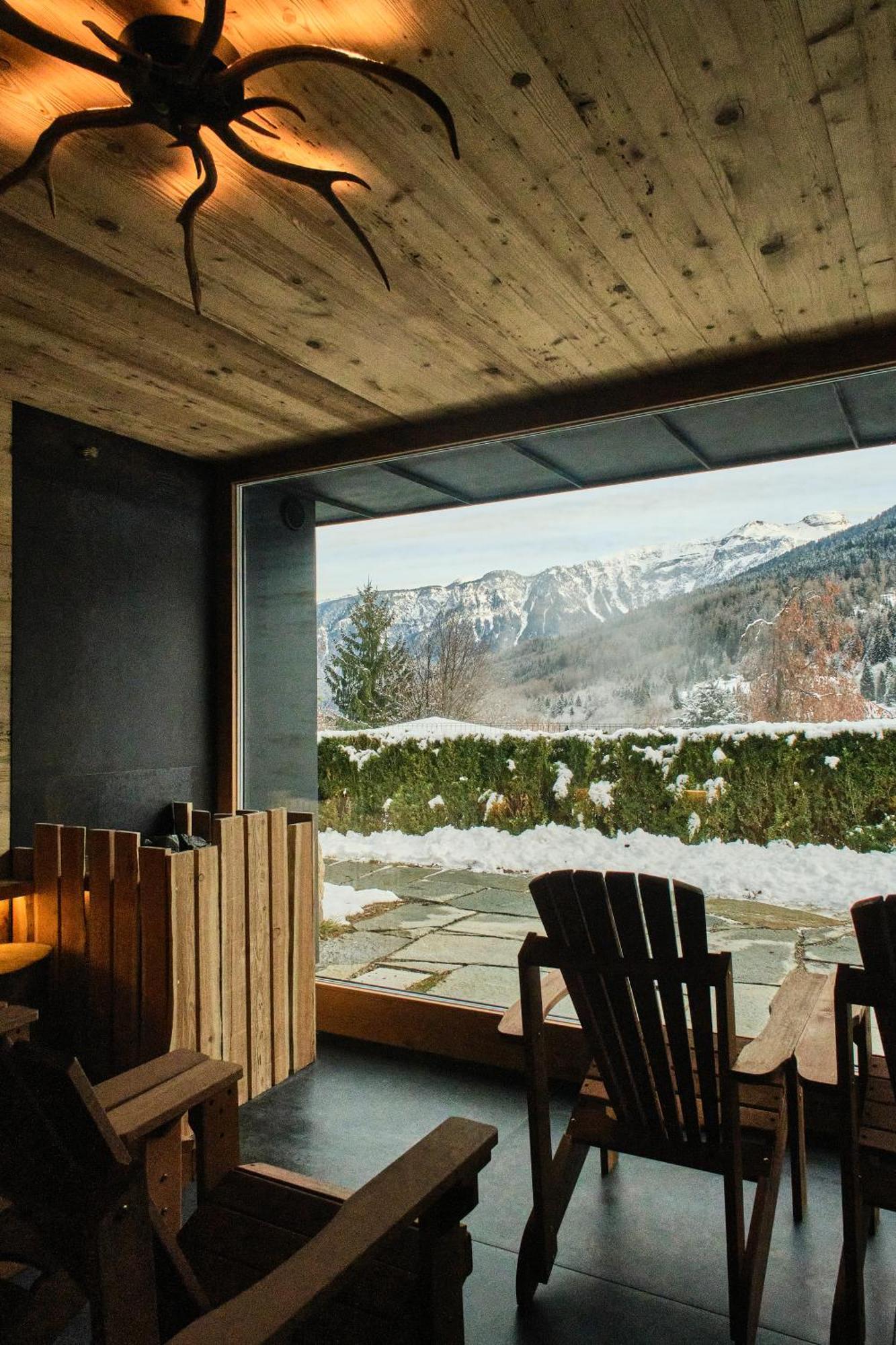 Boutique Hotel E Chalets Salvadori Mezzana  Esterno foto
