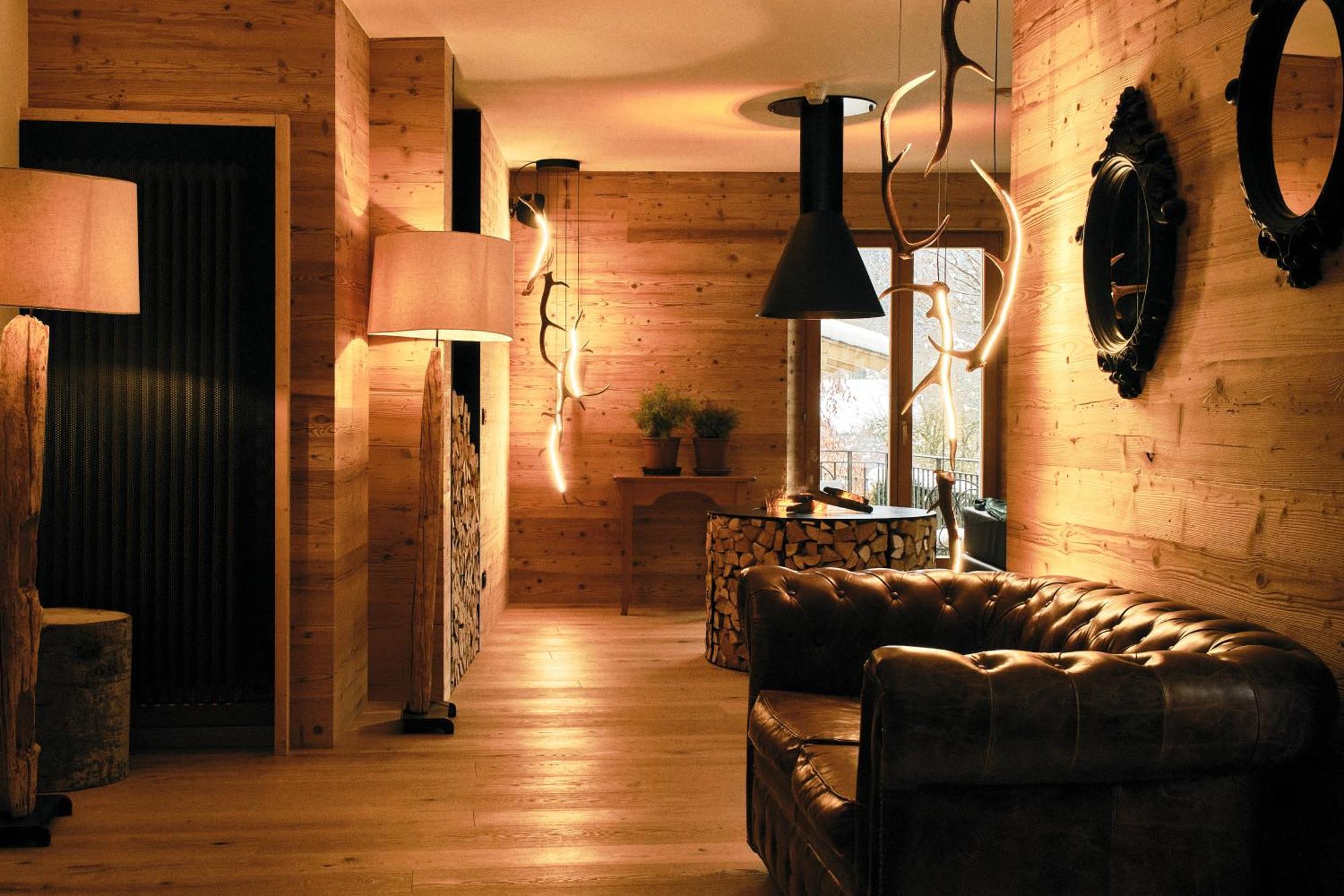 Boutique Hotel E Chalets Salvadori Mezzana  Esterno foto